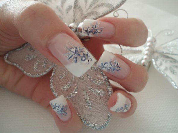 Painting on the nails